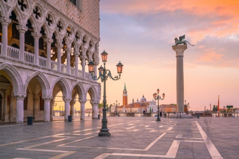 Wandeltocht door de mysterieuze hoeken van Venetië