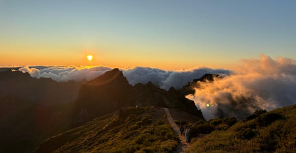 Madeira: Himmlischer Sonnenuntergang am Pico do Arieiro mit Snacks und Wein