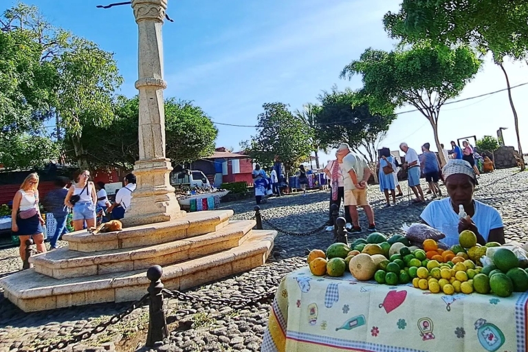 4-godzinne zwiedzanie miasta z przewodnikiem Praia i Cidade VelhaWspólna grupa