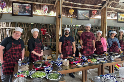 Desde Hoi An: mercado, paseo en barco y clase de cocina