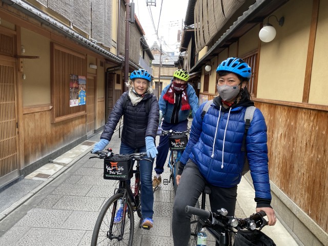 Visit Kyoto Full-Day City Highlights Bike Tour with Light Lunch in Tokyo