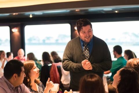 Toronto: Harbour Cruise with Lunch, Brunch or Dinner Toronto: 2-Hour Harbour Cruise with Brunch
