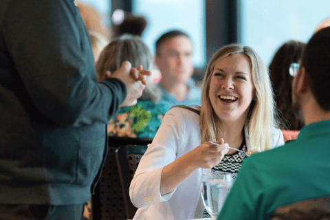 Toronto : croisière dans le port avec déjeuner, brunch ou dînerToronto : croisière dans le port de 2,5 heures avec dîner