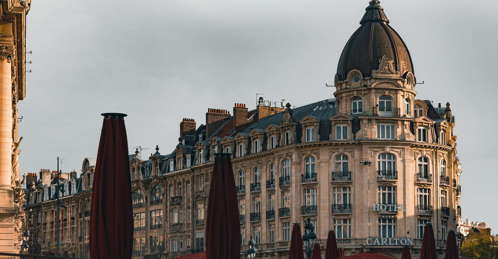 Lille, Vol dans la ville Self-Guided Outdoor Escape Game - Hizvo