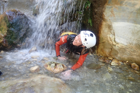 Dziki canyoning w Sierra de las Nieves w MaladzeDziki kanioning w Sierra de las Nieves, Malaga