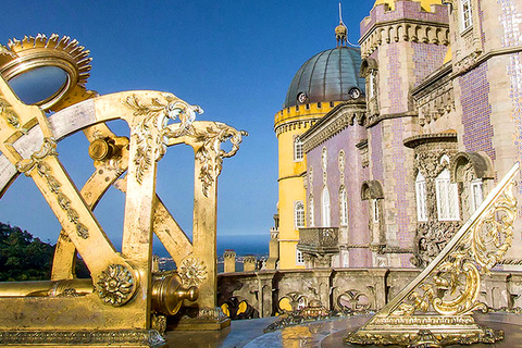 Från Lissabon: Sintra, Pena-palatset, Regaleira och Cabo RocaGuidad rundtur i de viktigaste monumenten