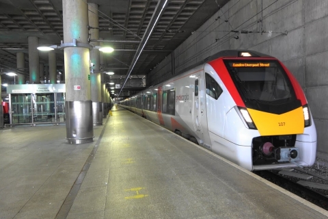 Londyn: Ekspresowy transfer pociągiem do/z lotniska StanstedPojedynczy bilet z lotniska Stansted na Liverpool Street