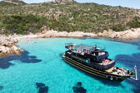 From Cannigione: La Maddalena Archipelago Boat Trip