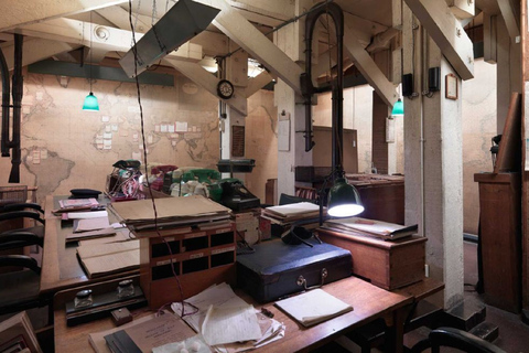 London: Westminster Abbey &amp; Churchill War Rooms Walking Tour