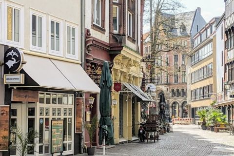 Hannover: Self-guided old town walk to explore the city