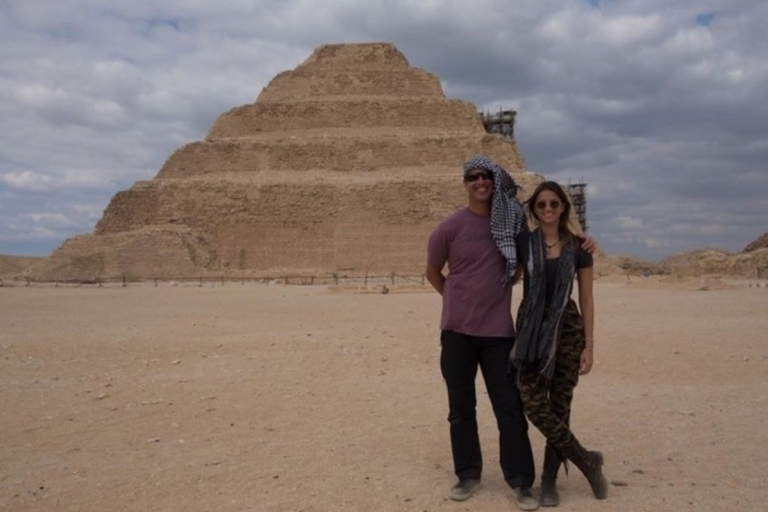 Caïro: Tour naar de nieuwste Saqqara-graven en lunchen