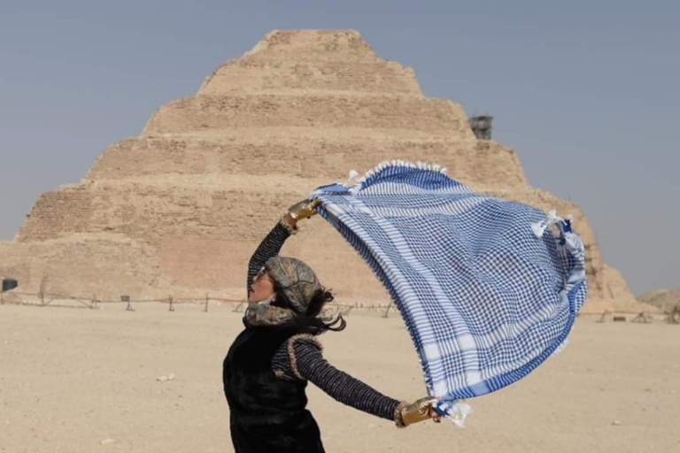 Le Caire : Visite des plus récentes tombes de Saqqara et déjeuner