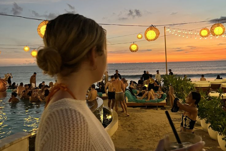 Bike into Gili's sunset and nightlife Bike into Gili's sunset and nightlife