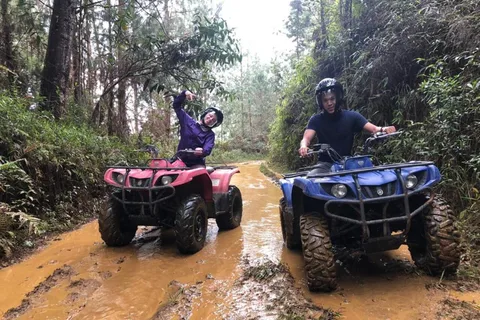 Passeio de moto 4 em Guarne com Luch incluído