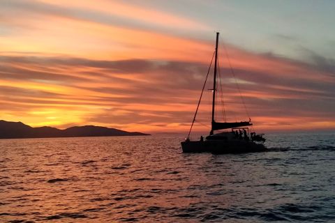 Hersonissos: Sunset Yacht Cruise to St George Bay