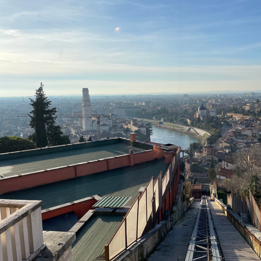 Colagem de mídia