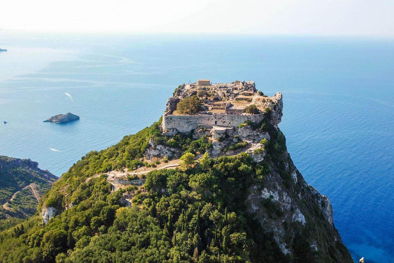 Desde Tirana: excursión de 1 día a Saranda y Corfú (Grecia) con ferri