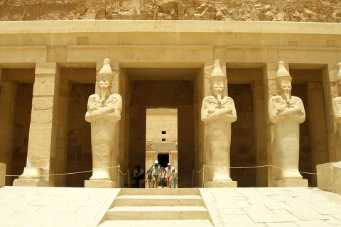 Desde Asuán: Viaje privado de una noche a Luxor con TemplosAsuán: Viaje Privado de una Noche a Luxor con Templos Griegos