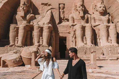 Från Aswan: Abu Simbel privat tur med guide med bil