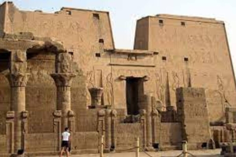 Aswan: Edfu and Kom Ombo Temples Tour by Car