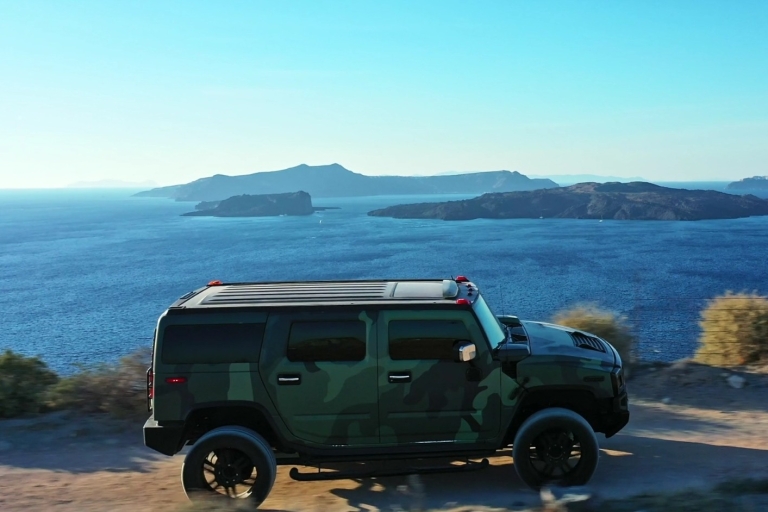 Perissa: Private Jeep-Safari auf Santorin mit WeinverkostungWein-Tour bei Sonnenuntergang