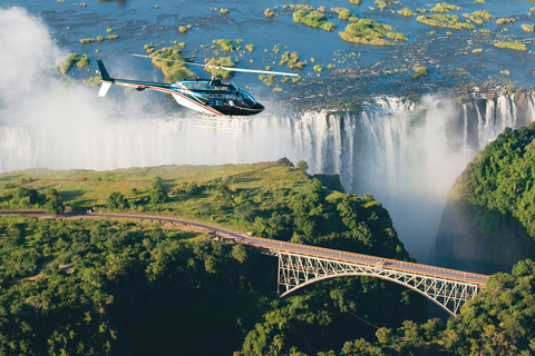 Victoriafallen: Vacker helikopterflygning över VictoriafallenVictoria Falls: Scenisk helikopterflygning över Victoriafallen