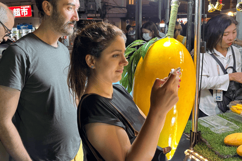 Bangkok: Recorrido nocturno a pie por la comida callejera de Yaowarat