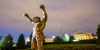 Philadelphia, Small Group Night Tour mit Philly Cheesesteak - Hizvo