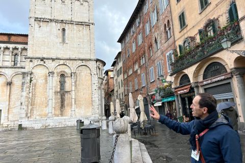 Lucca: Guided Small Group Highlights Walking Tour