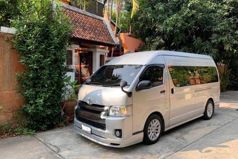 Luchthaven Phuket: privévervoer per busje (enkele reis) naar Krabi HotelLuchthaven Phuket: privétransfer enkele reis naar Krabi Hotel