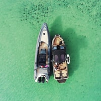 Serifos, croisière en côtes privées avec arrêts de natation, collations et boissons - Housity