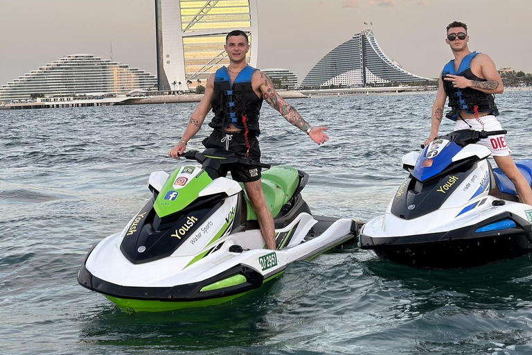 Dubaï : Aventure en jetski avec vue sur Burj Khalifa et Burj Al Arab