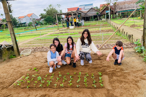 Hoi An: Cykeltur med Buffalo Riding &amp; Lantern-Making Class