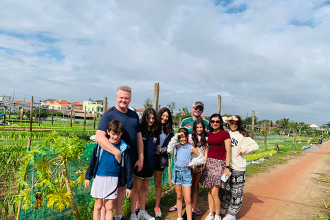 Hoi An: Cykeltur med Buffalo Riding &amp; Lantern-Making Class