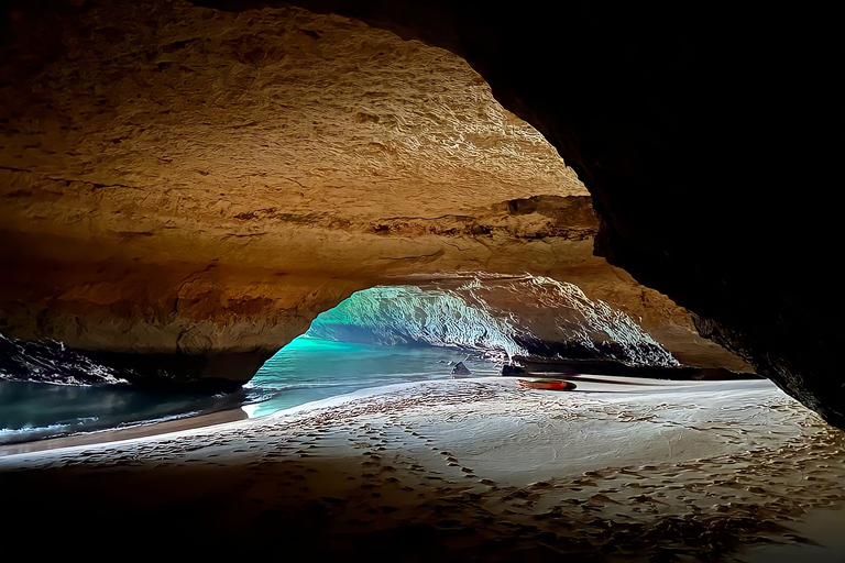 Benagil: Caves, Beaches, and Secret Spots Guided Kayak Tour