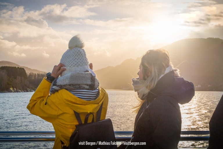 Vanuit Bergen: Mostraumen FjordcruiseVanuit Bergen: boottocht Mostraumenfjord en waterval
