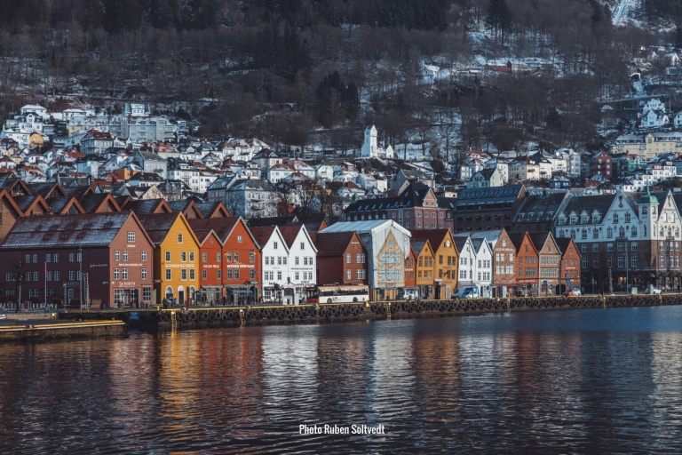 Ab Bergen: Mostraumen Fjord CruiseAb Bergen: Mostraumen Fjord- und Wasserfall-Kreuzfahrt