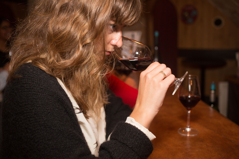 Paris: Enjoy 3 glasses of wine in the Royal Cellars Paris: French Wine Experience in Parisian Cellar