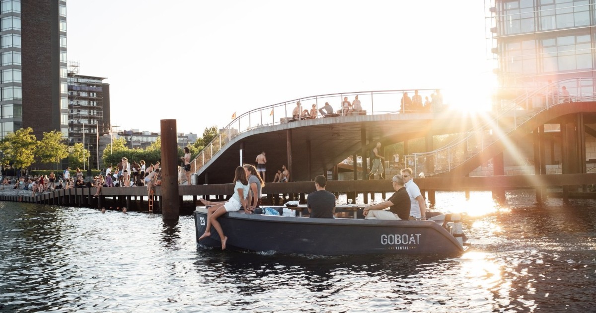Copenhagen: 1, 2 or 3-Hour Boat Rental (No License Required