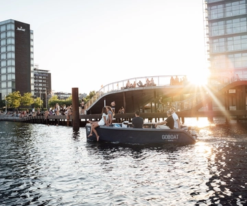Copenhagen: 1, 2 or 3-Hour Boat Rental (No License Required)