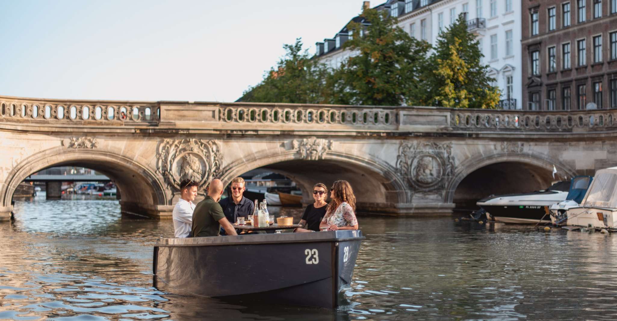Copenhagen, alquiler de barco de 1 o 2 horas - No se requiere licencia - Hizvo