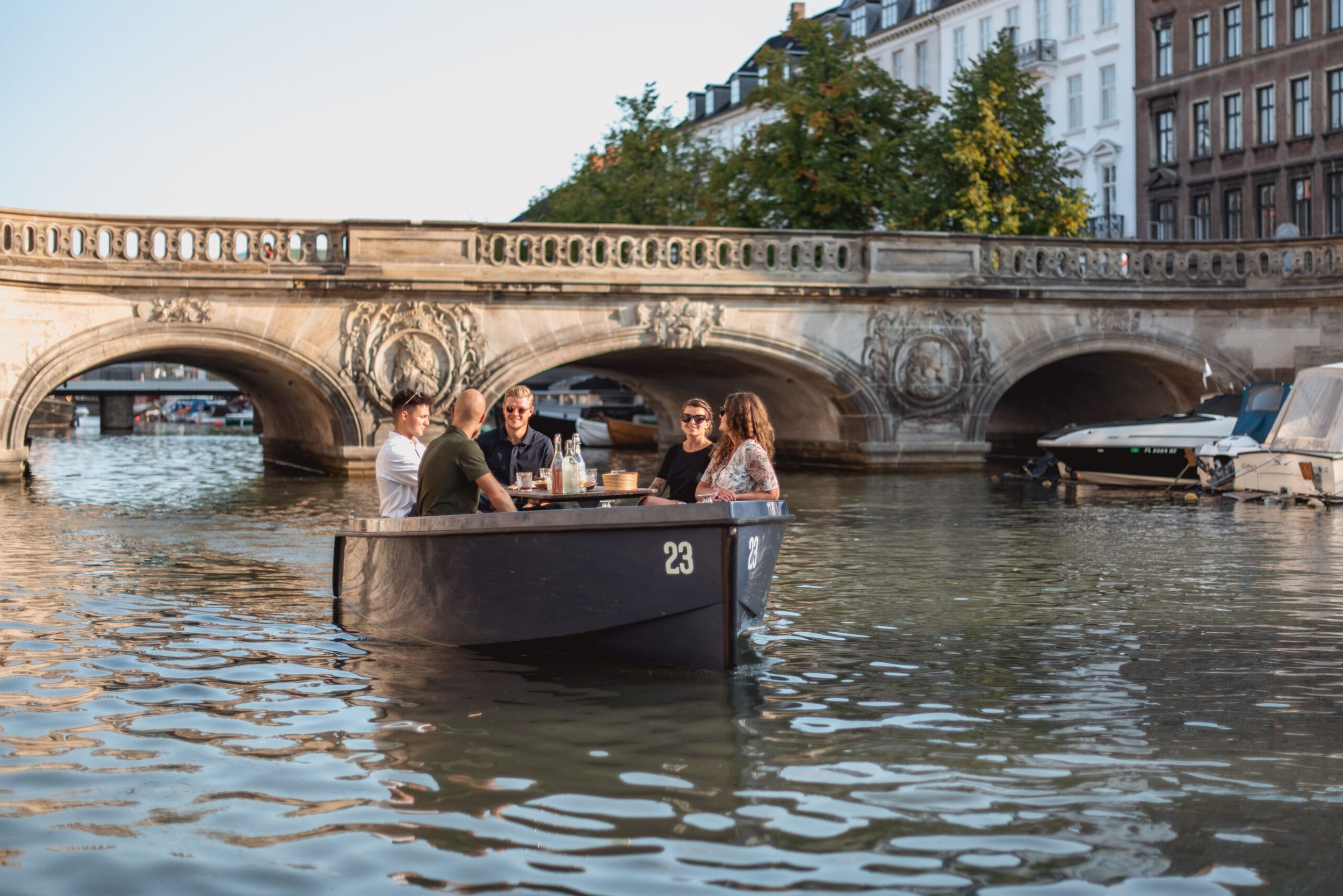 Kopenhagen: Elektroboot-Verleih (kein Führerschein erforderlich)