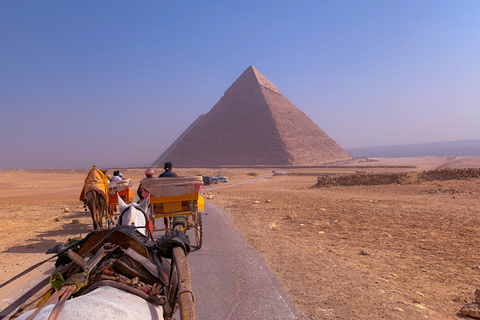 Kairo: Sonnenaufgang / Sonnenuntergang Pferdekutschenfahrt um die PyramidenKairo : Halbtagestour zu den Pyramiden von Gizeh mit der Pferdekutsche