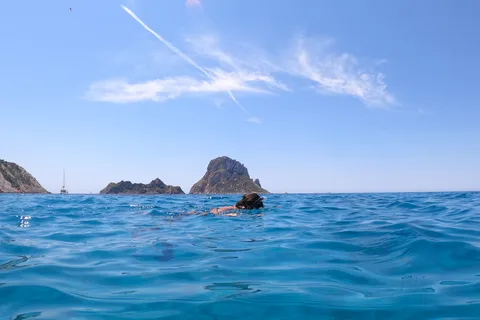 Ibiza: Es Vedrà Morning or Sunset Boat Tour with Swimming
