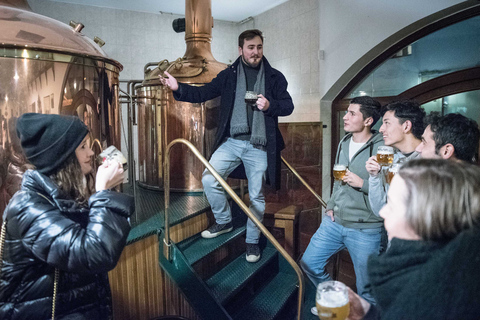 Praga: Excursão a pé guiada pelas cervejarias e pubs de Castle Side