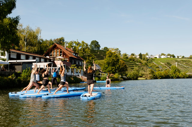 SUP Yoga with Guide