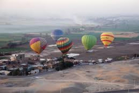 Luxor: West Bank Hot Air Balloon Ride with Hotel Transfers