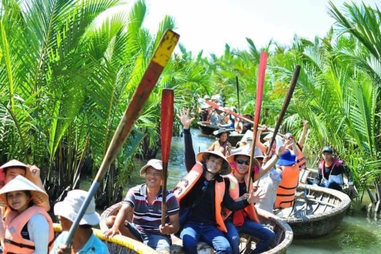 Hoi An Basket Boat Ride dans la forêt de cocotiers d'eauHoi An Basket Boat Ride dans la forêt de cocotiers