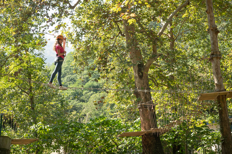 Santiago: IBO Hanging Bridges in Cola de Caballo Ticket