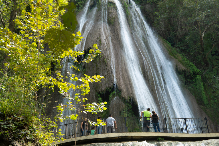 Santiago: IBO Hanging Bridges in Cola de Caballo Ticket